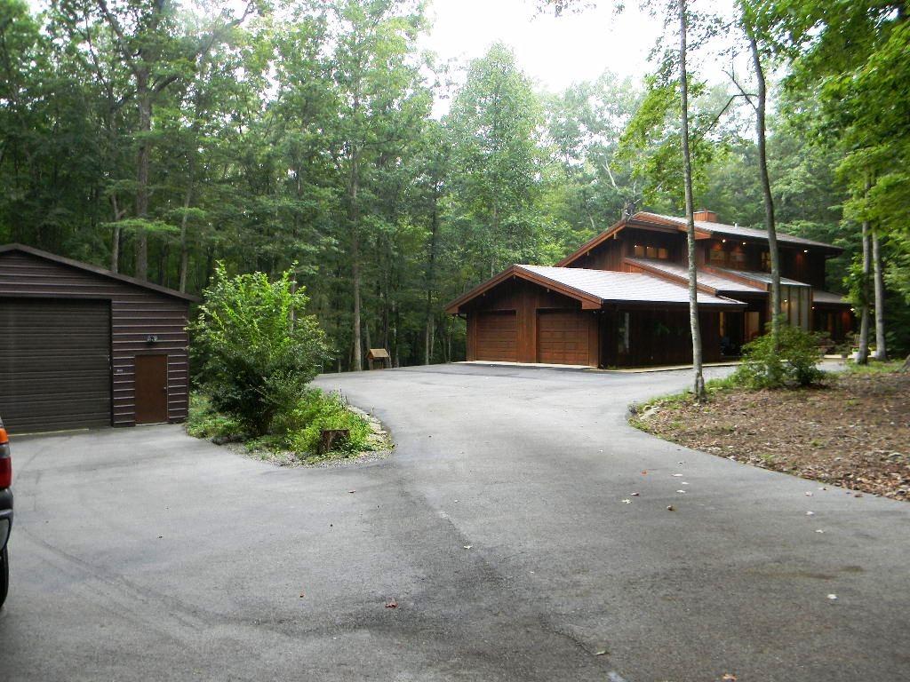 501 Cliff Park Road Monterey, TN 38574 - Photo 3 of 40 3a