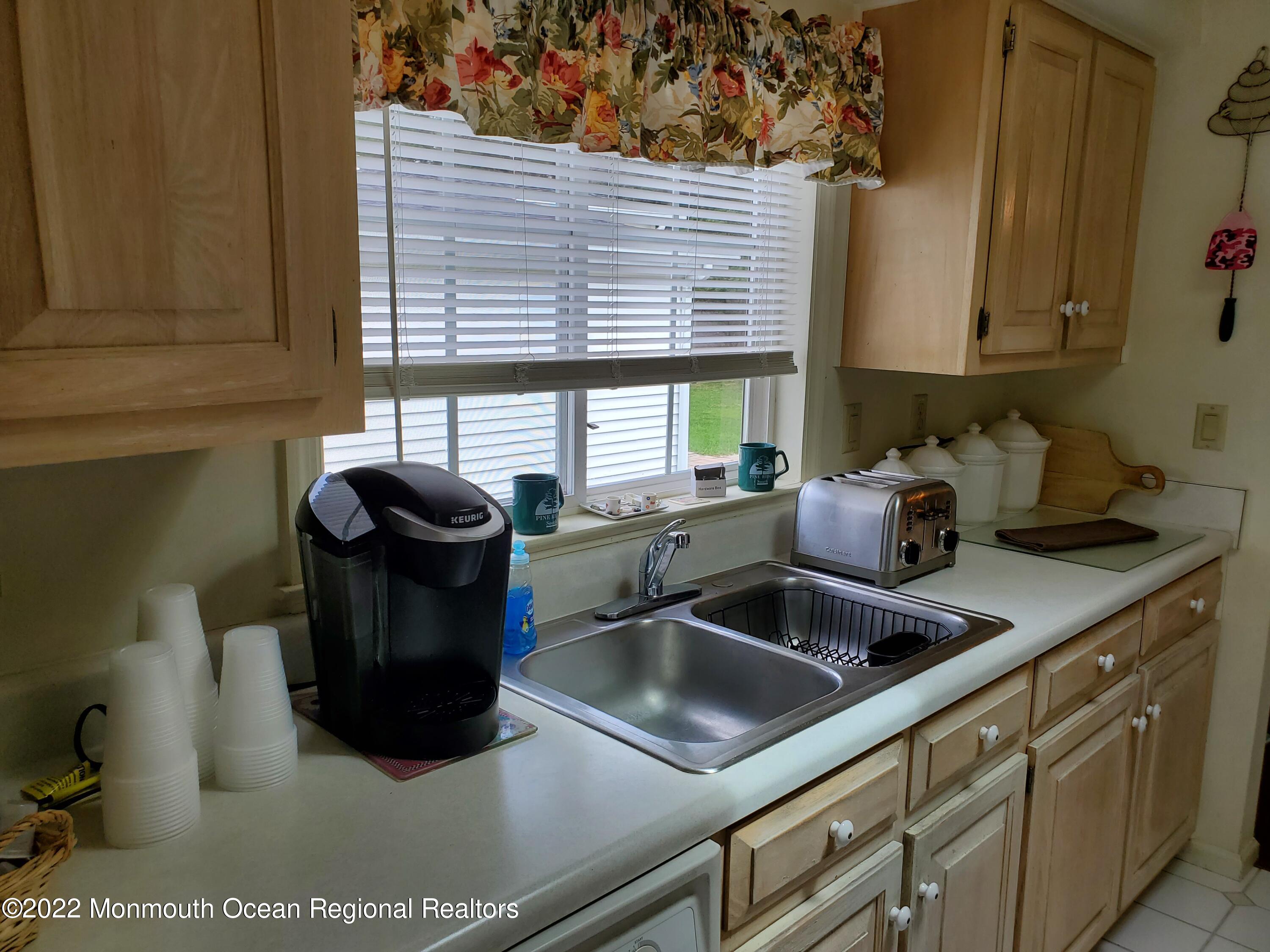 50 Pine Ridge Boulevard Whiting, NJ 08759 - Photo 12 of 20 50 prb 17