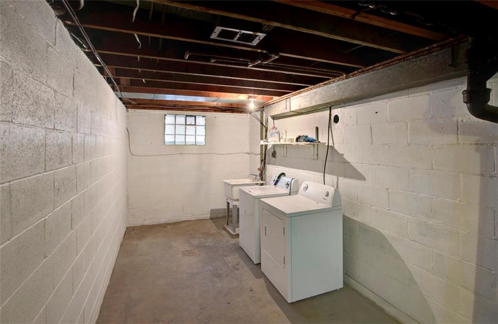 112 Washington Road Forest Hills, PA 15221 - Photo 20 of 24 18x8 Laundry Room