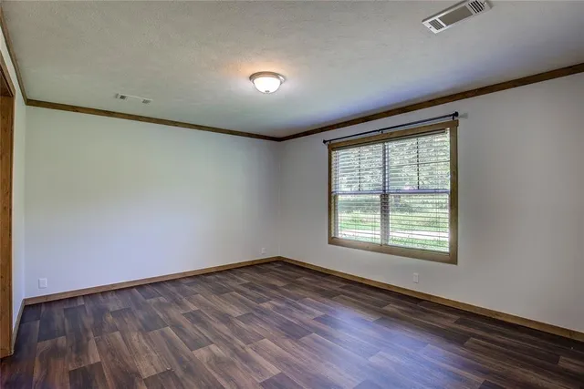 $284,500 | 3910 Highland Drive, Lone Oak, TX 75453