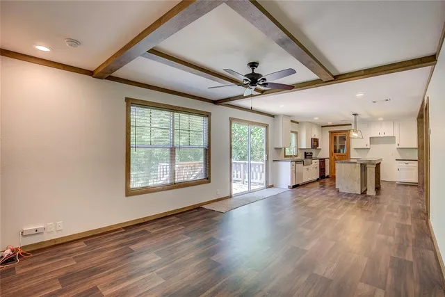 $284,500 | 3910 Highland Drive, Lone Oak, TX 75453