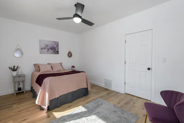 $379,900 | 1718 East Bradford Avenue, Unit 1720, Milwaukee, WI 53211