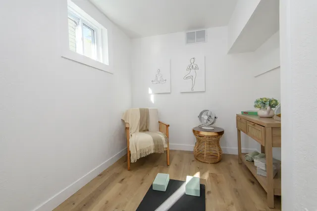 $379,900 | 1718 East Bradford Avenue, Unit 1720, Milwaukee, WI 53211