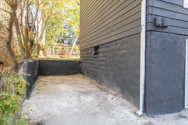 $379,900 | 1718 East Bradford Avenue, Unit 1720, Milwaukee, WI 53211