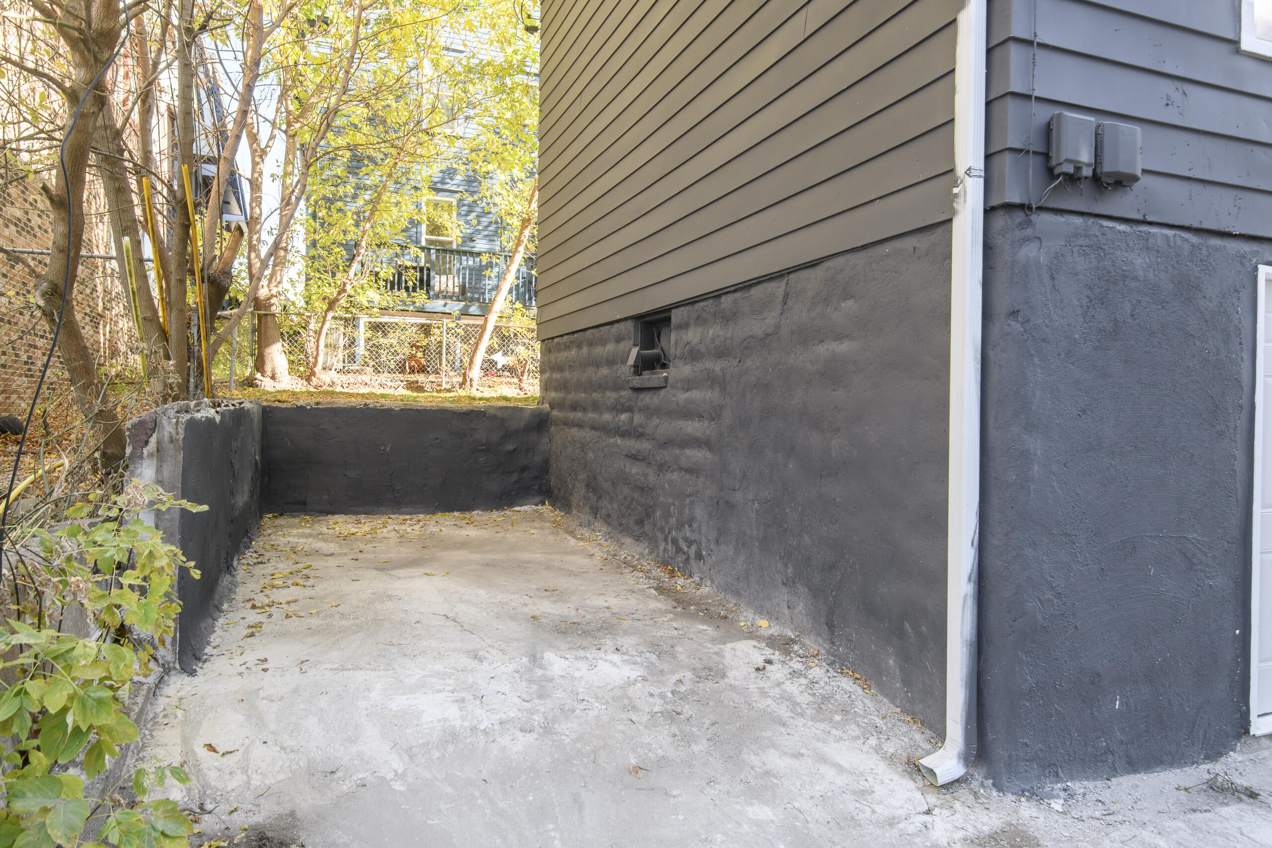 1718 East Bradford Avenue, Unit 1720 Milwaukee, WI 53211 - Photo 49 of 60 1718 E Bradford-50