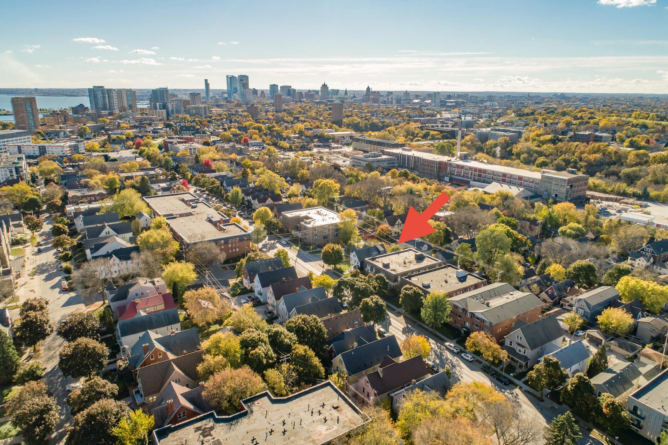 1718 East Bradford Avenue, Unit 1720 Milwaukee, WI 53211 - Photo 55 of 60 1718 E Bradford-64