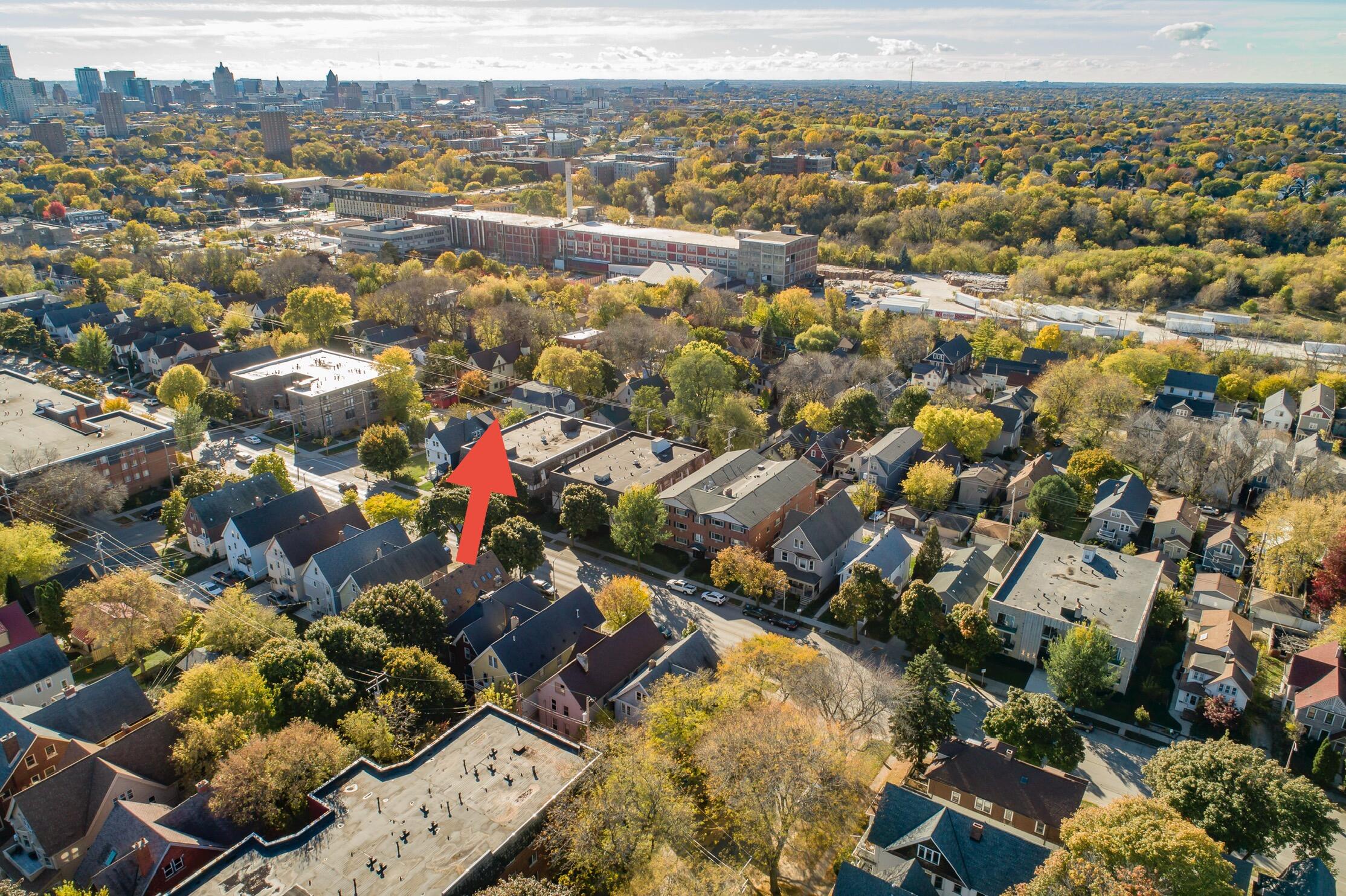 1718 East Bradford Avenue, Unit 1720 Milwaukee, WI 53211 - Photo 56 of 60 1718 E Bradford-65