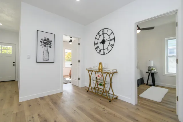 $379,900 | 1718 East Bradford Avenue, Unit 1720, Milwaukee, WI 53211