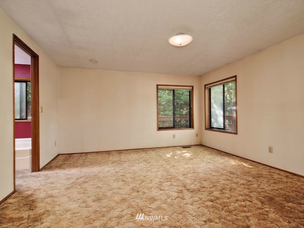 375 Union Avenue Southeast, Unit 1 Renton, WA 98059 - Photo 8 of 12 Gallery Image 8