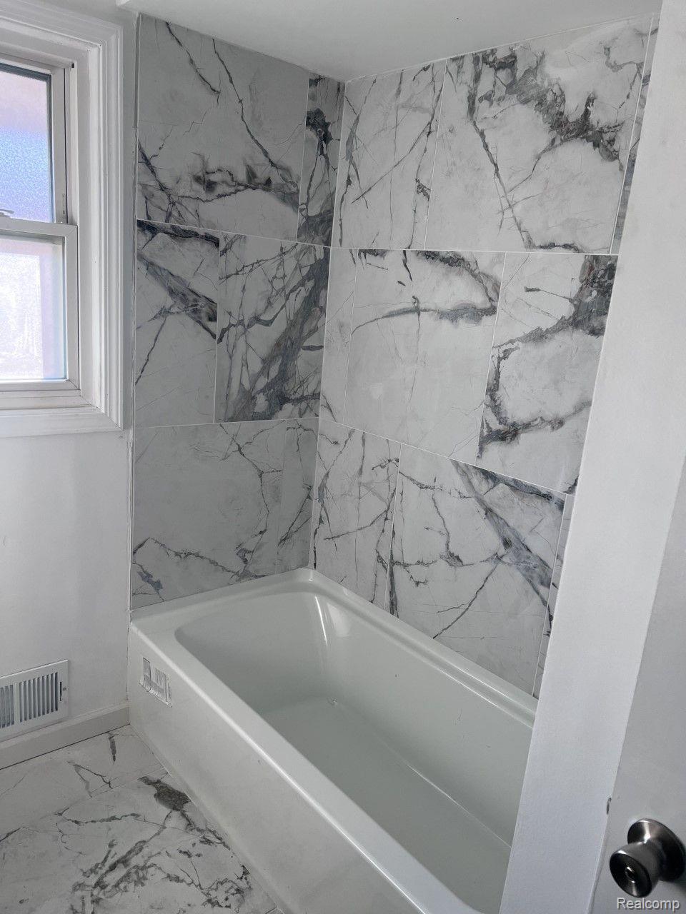 14135 Salem Road Redford, MI 48239 - Photo 8 of 25 Gallery Image 8
