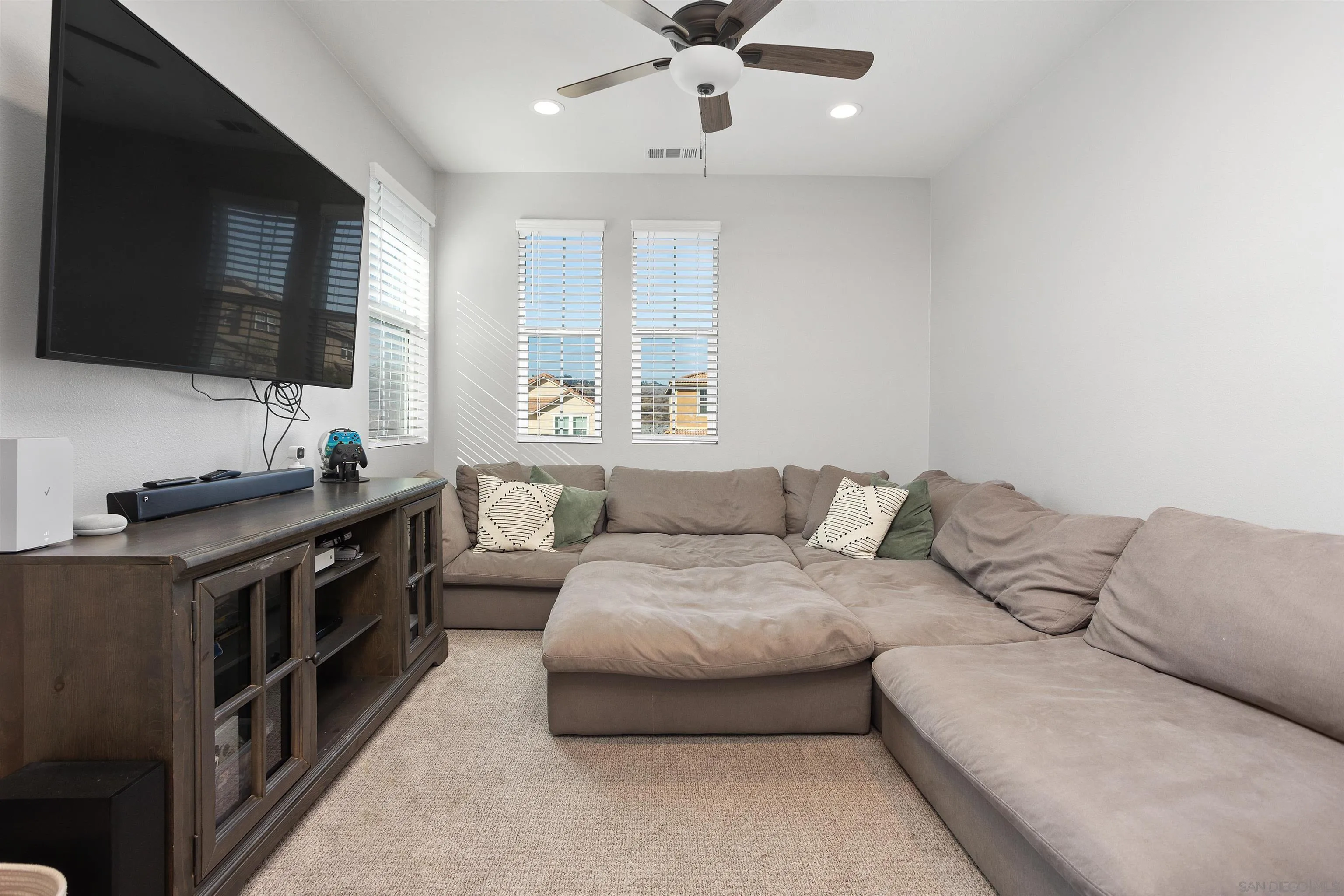 327 Ventasso Way Fallbrook, CA 92028 - Photo 25 of 39 Gallery Image 25