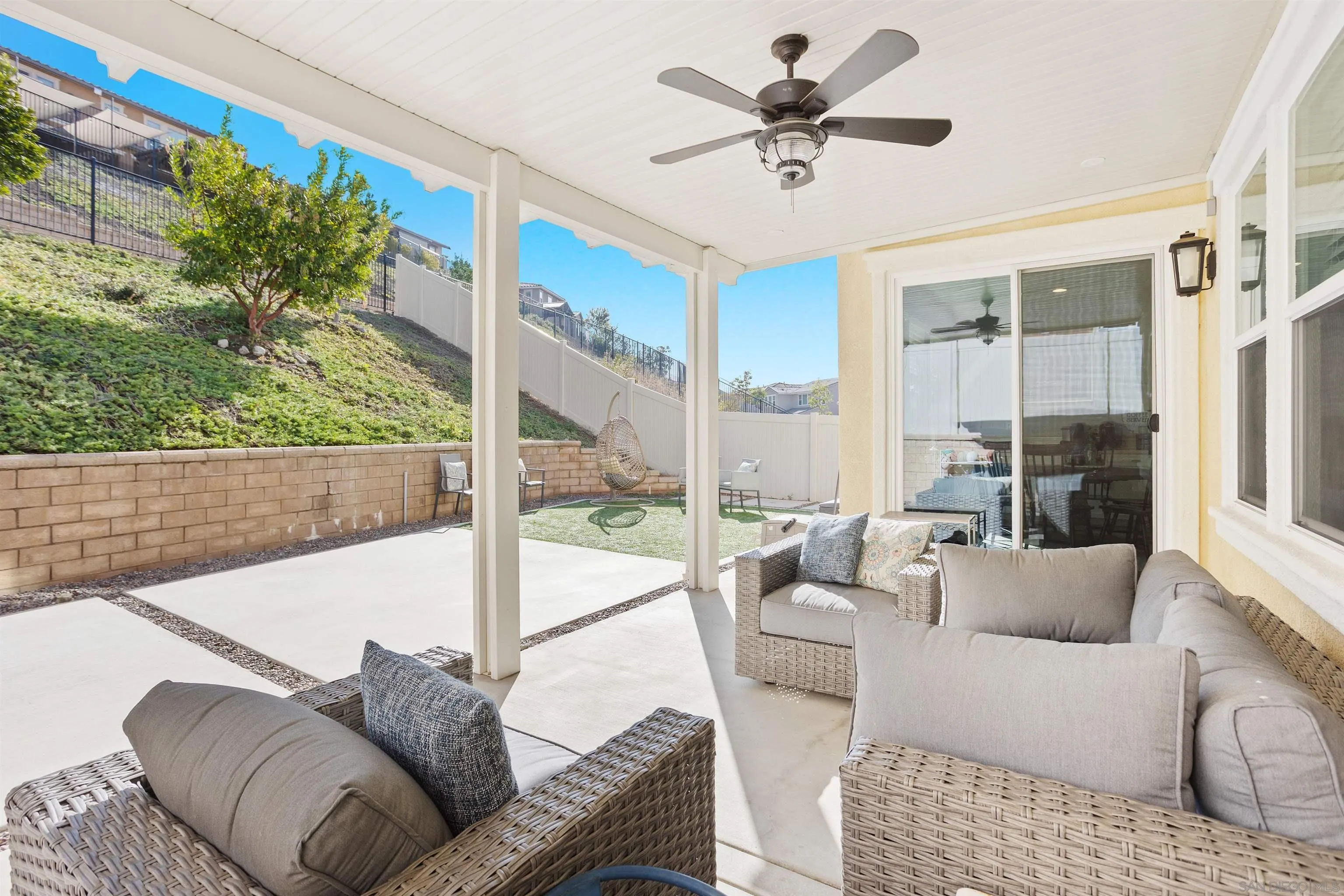 327 Ventasso Way Fallbrook, CA 92028 - Photo 30 of 39 Gallery Image 30