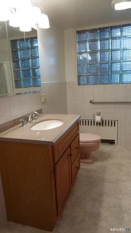 $1,800 | 223 Eno Avenue, Torrington, CT 06790