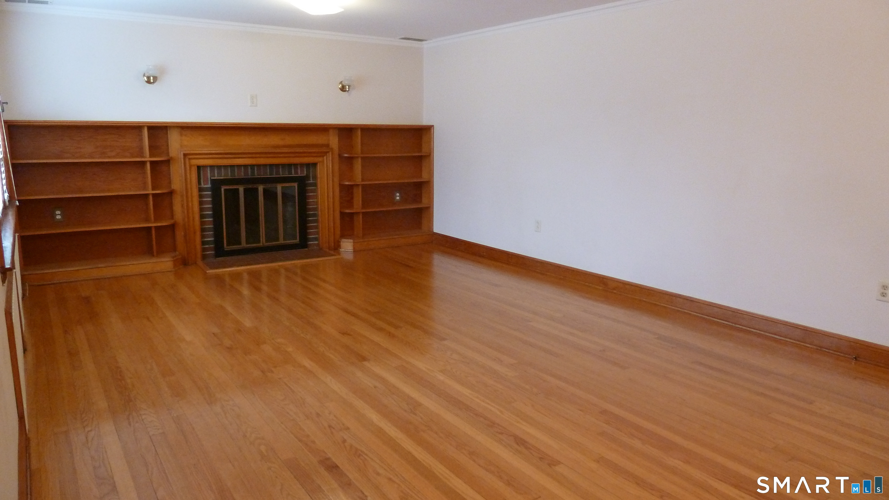 223 Eno Avenue Torrington, CT 06790 - Photo 5 of 11