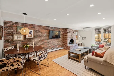 $1,499,000 | 148 Warren Avenue, Unit 1, Boston, MA 02116