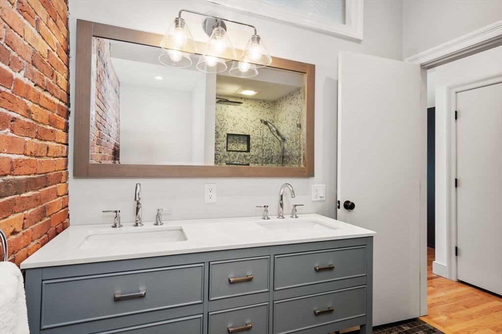 148 Warren Avenue, Unit 1 Boston, MA 02116 - Photo 14 of 28