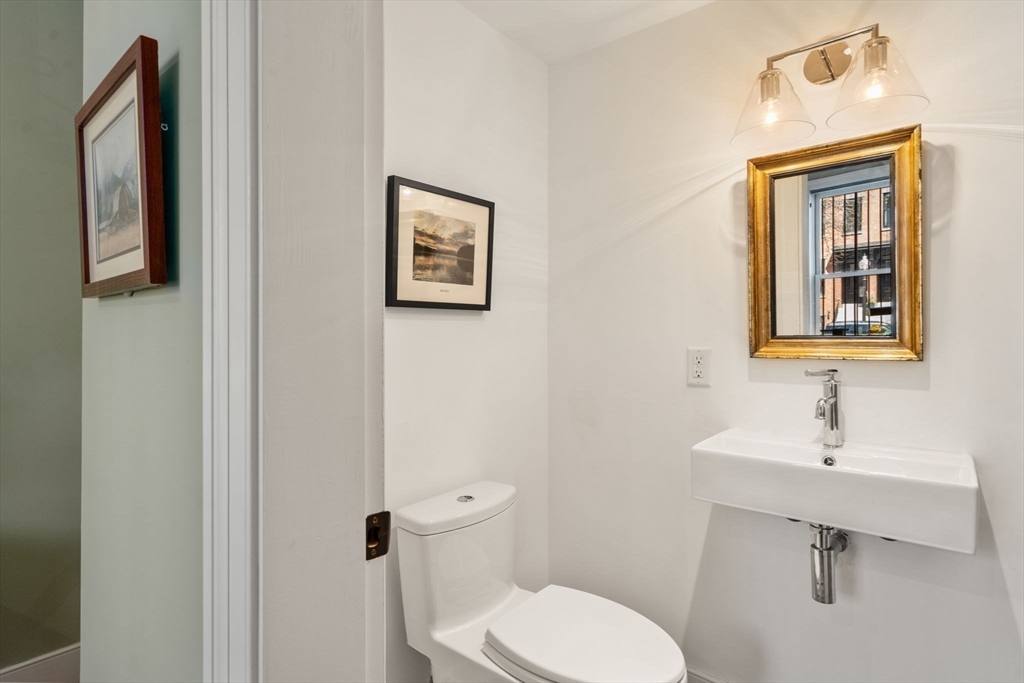 148 Warren Avenue, Unit 1 Boston, MA 02116 - Photo 18 of 28