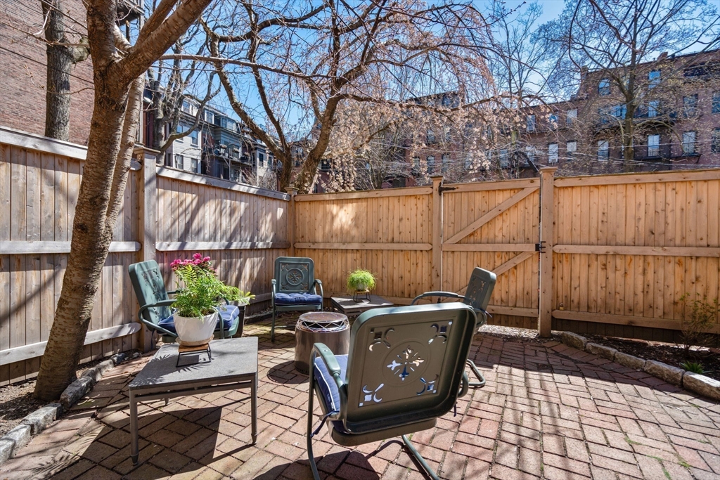 148 Warren Avenue, Unit 1 Boston, MA 02116 - Photo 20 of 28