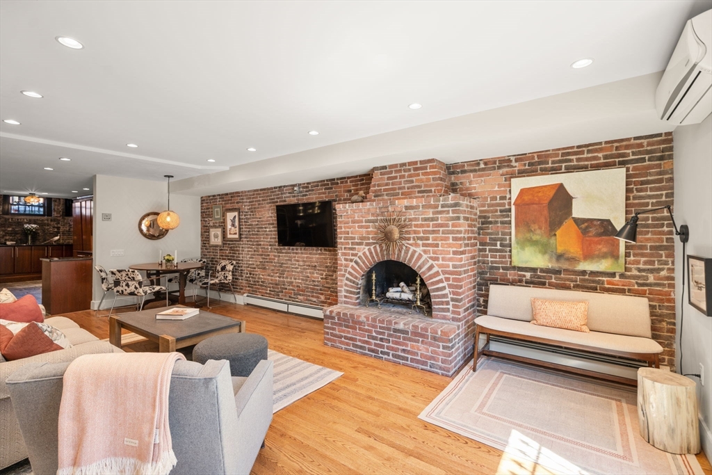 148 Warren Avenue, Unit 1 Boston, MA 02116 - Photo 2 of 28