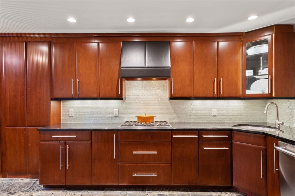 148 Warren Avenue, Unit 1 Boston, MA 02116 - Photo 7 of 28