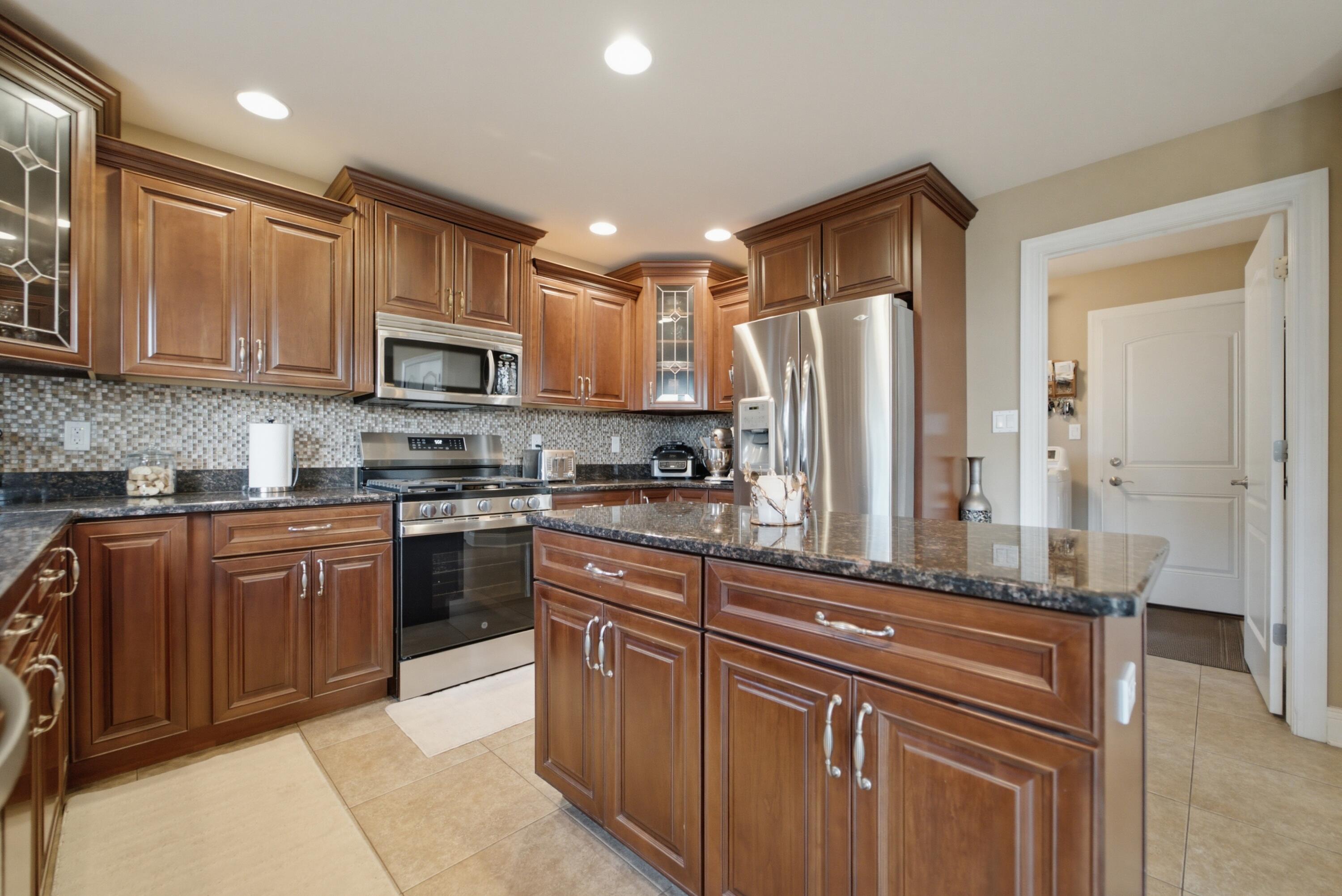 9270 Doubletree Drive North Crown Point, IN 46307 - Photo 13 of 50 3000x2003