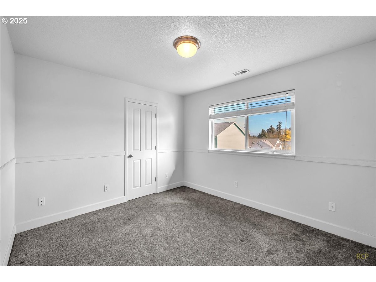 59174 Whitetail Avenue St. Helens, OR 97051 - Photo 20 of 34 a view of an empty room