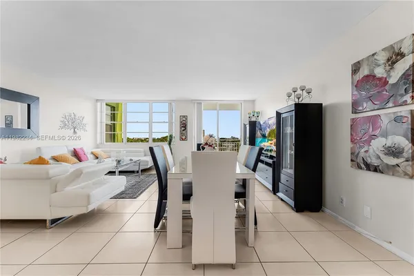 $344,444 | 2150 Sans Souci Boulevard, Unit B605, North Miami, FL 33181