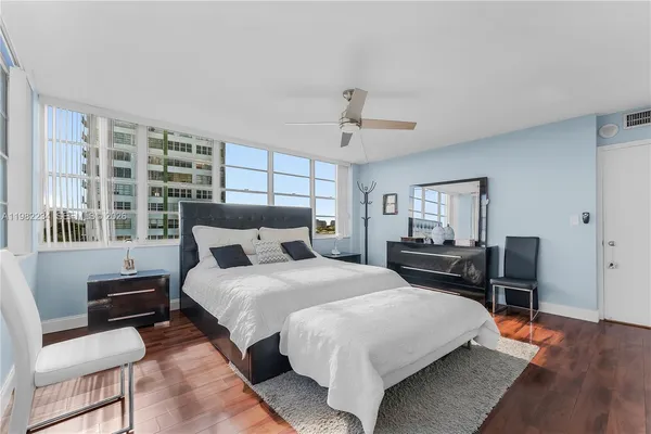 $344,444 | 2150 Sans Souci Boulevard, Unit B605, North Miami, FL 33181