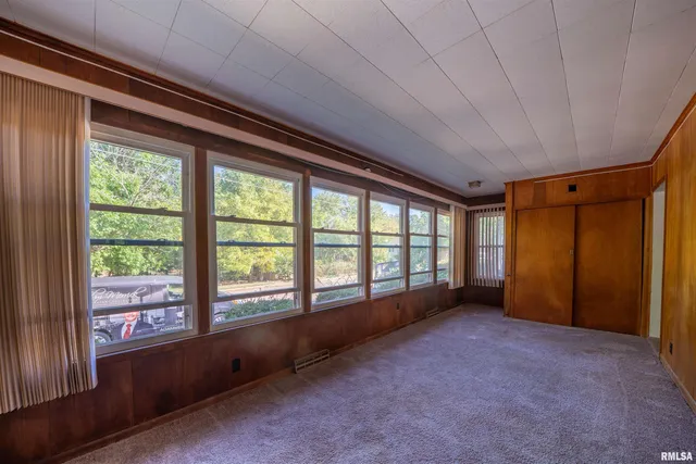 $74,900 | 334 West Birch Street, Canton, IL 61520