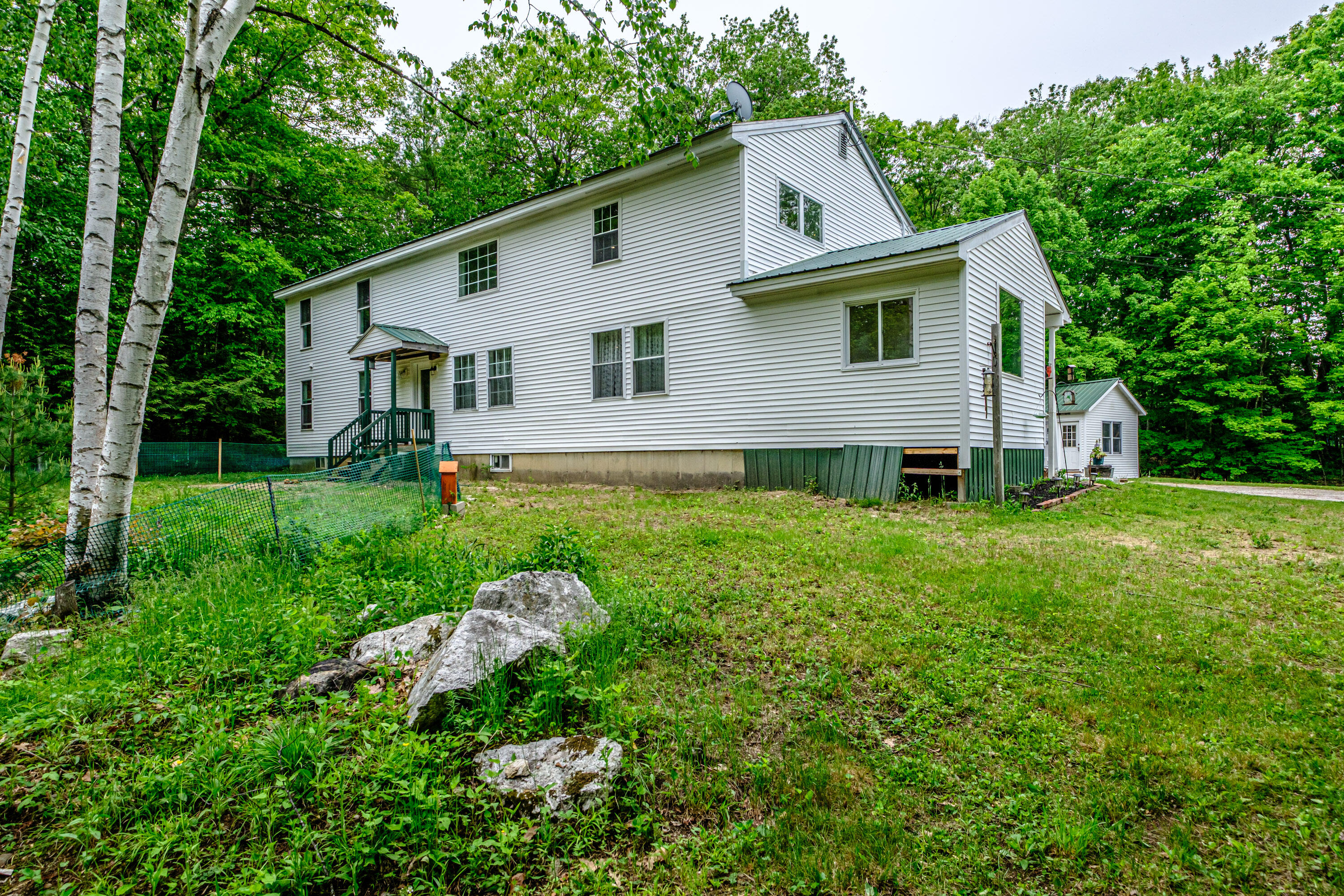 28 Robinson Hill Road Oxford, ME 04270 - Photo 2 of 65 20260602gp-62067