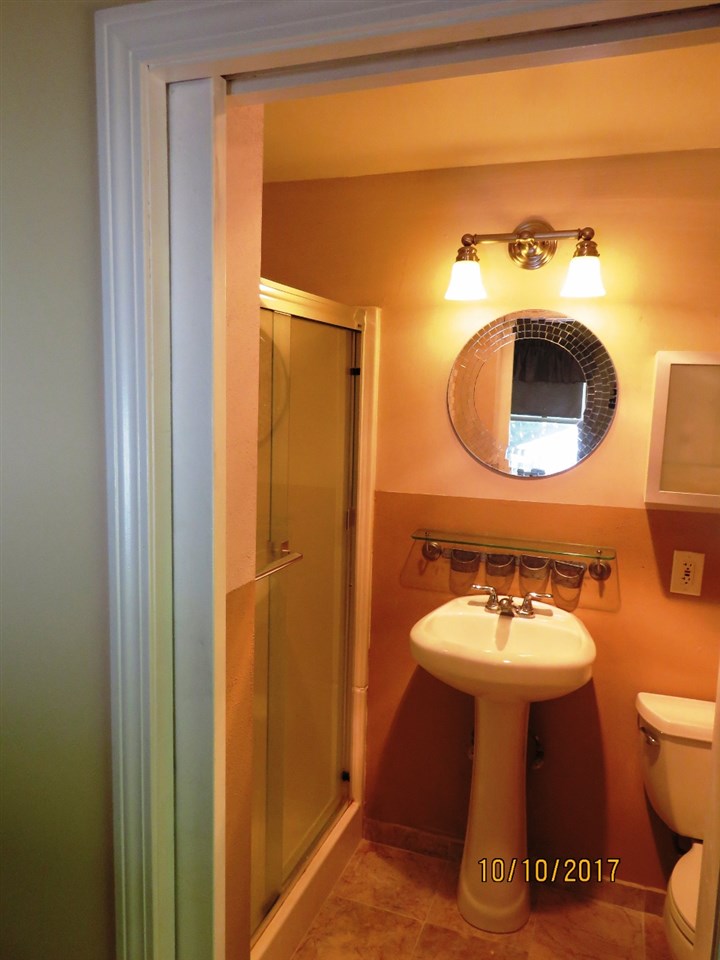 201 North Road Epsom, NH 03234 - Photo 10 of 32