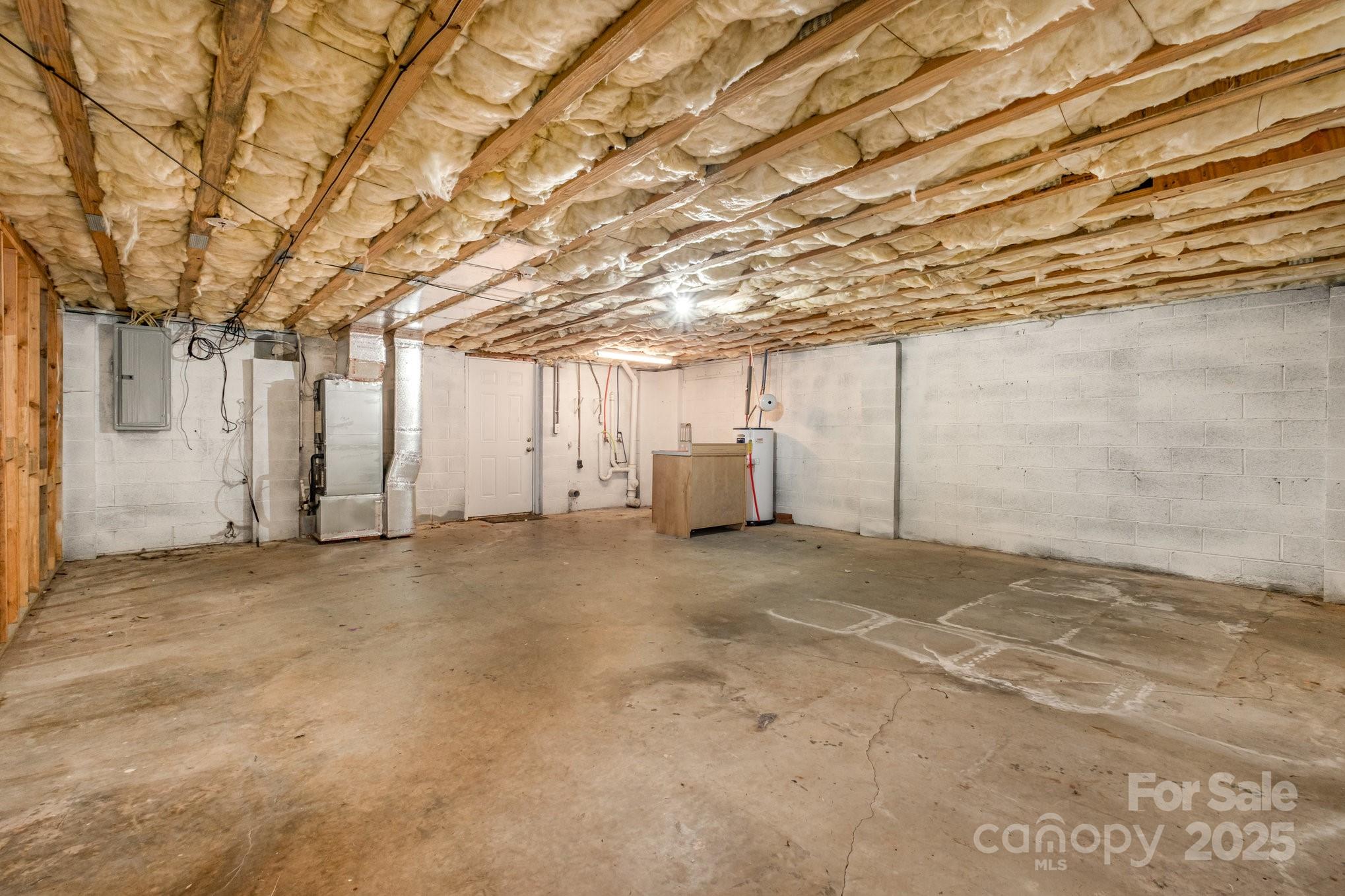 4980 Forest Ridge Drive Hickory, NC 28602 - Photo 26 of 35 a view of a parking space with wooden fence
