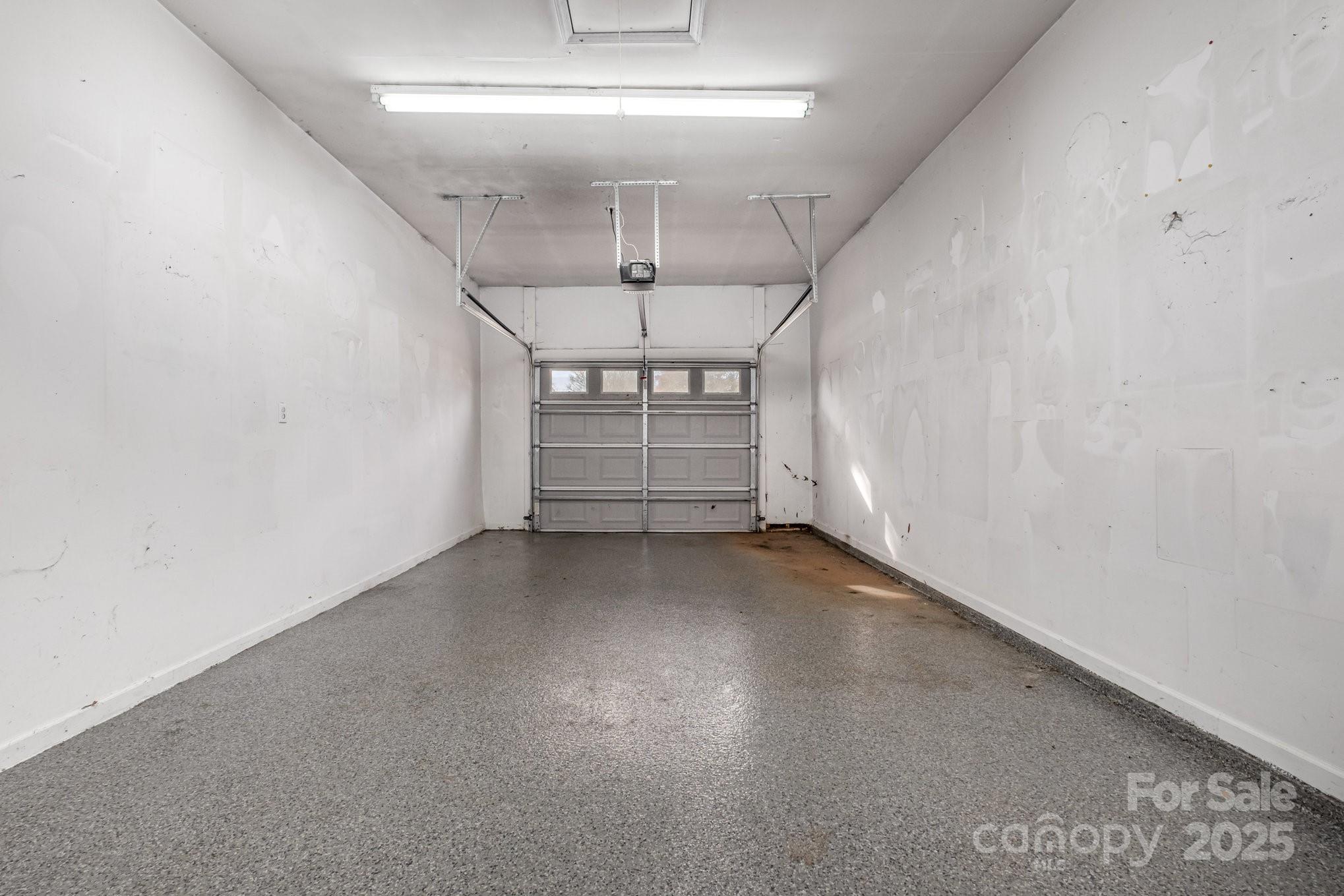 4980 Forest Ridge Drive Hickory, NC 28602 - Photo 29 of 35 an empty room with windows