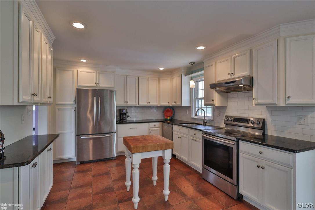 3232 Garrett Road Bethlehem, PA 18017 - Photo 17 of 50 Gallery Image 17