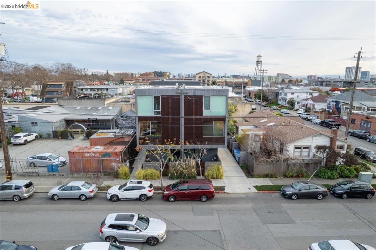 1034 Grayson Street Berkeley, CA 94710 - Photo 31 of 48 View of property