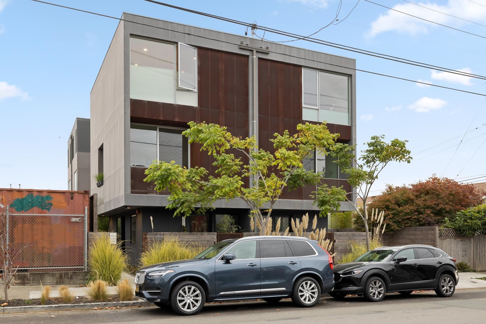 1034 Grayson Street Berkeley, CA 94710 - Photo 32 of 48 View of building exterior