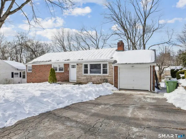 $349,900 | 114 Colony Street, Hamden, CT 06518