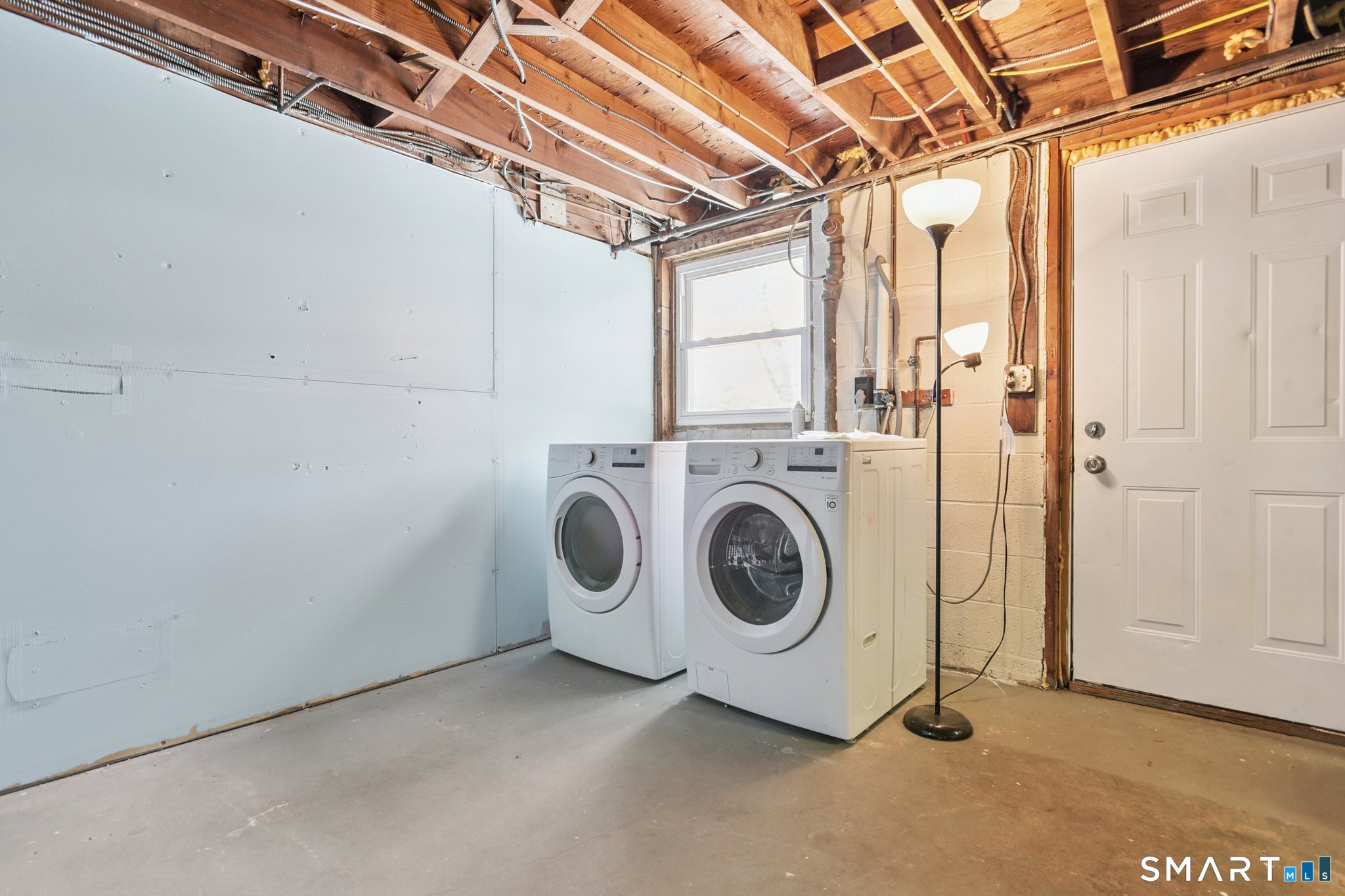 114 Colony Street Hamden, CT 06518 - Photo 19 of 22 Laundry area