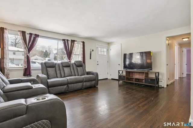 $349,900 | 114 Colony Street, Hamden, CT 06518