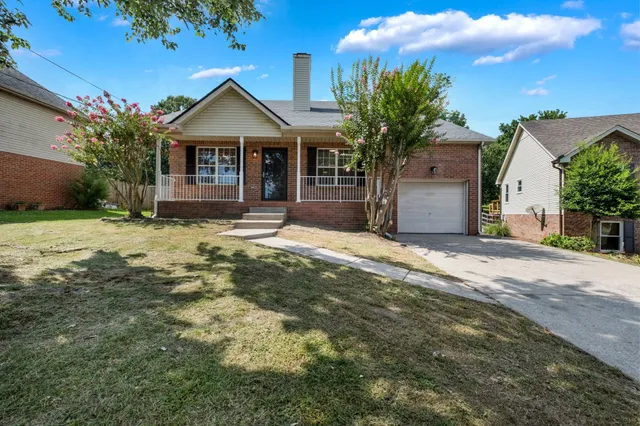 $418,000 | 5413 Roxborough Point, Hermitage, TN 37076