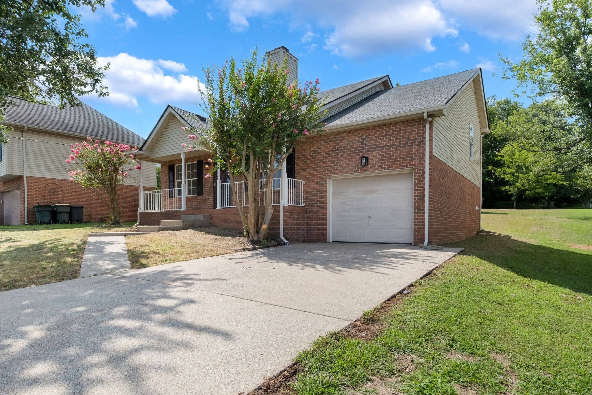 5413 Roxborough Point Hermitage, TN 37076 - Photo 3 of 34