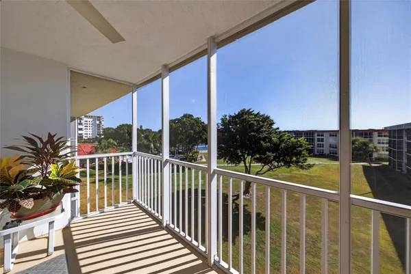 $399,000 | 3150 Northeast 48th Court, Unit 410, Lighthouse Point, FL 33064