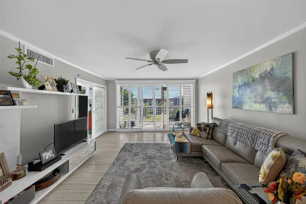 $399,000 | 3150 Northeast 48th Court, Unit 410, Lighthouse Point, FL 33064