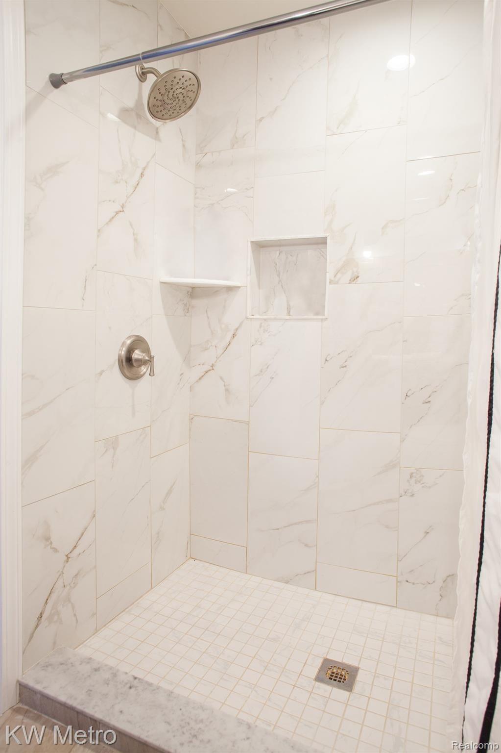 38868 Westchester Road Sterling Heights, MI 48310 - Photo 71 of 88 -71.jpg