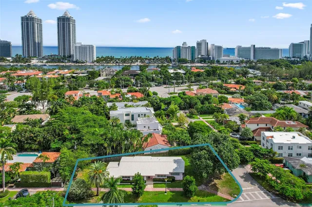 $2,050,000 | 4601 Royal Palm Avenue, Miami Beach, FL 33140