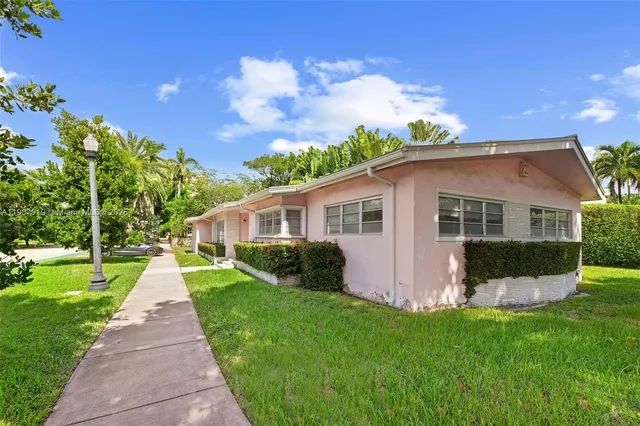 $2,050,000 | 4601 Royal Palm Avenue, Miami Beach, FL 33140