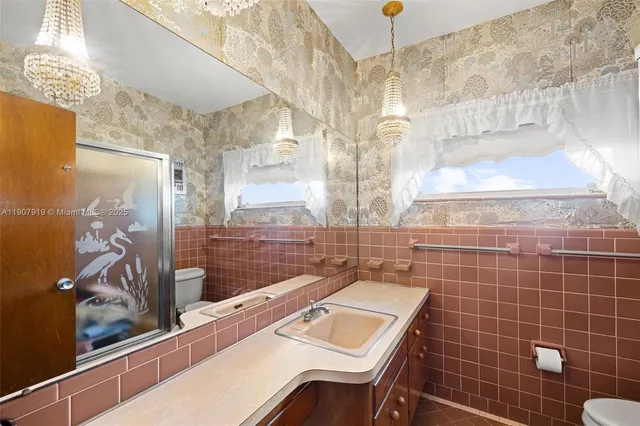 $2,050,000 | 4601 Royal Palm Avenue, Miami Beach, FL 33140