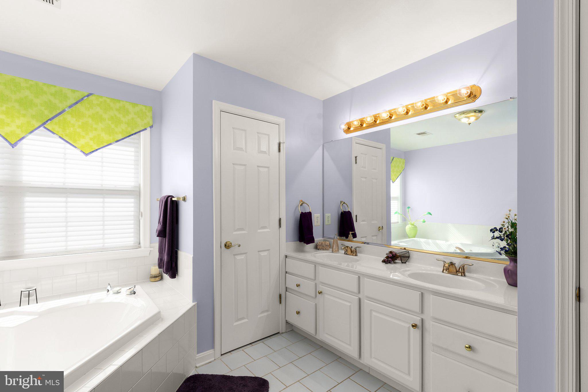 14215 Robcaste Road Phoenix, MD 21131 - Photo 25 of 51 Primary Bath with Double Vanity