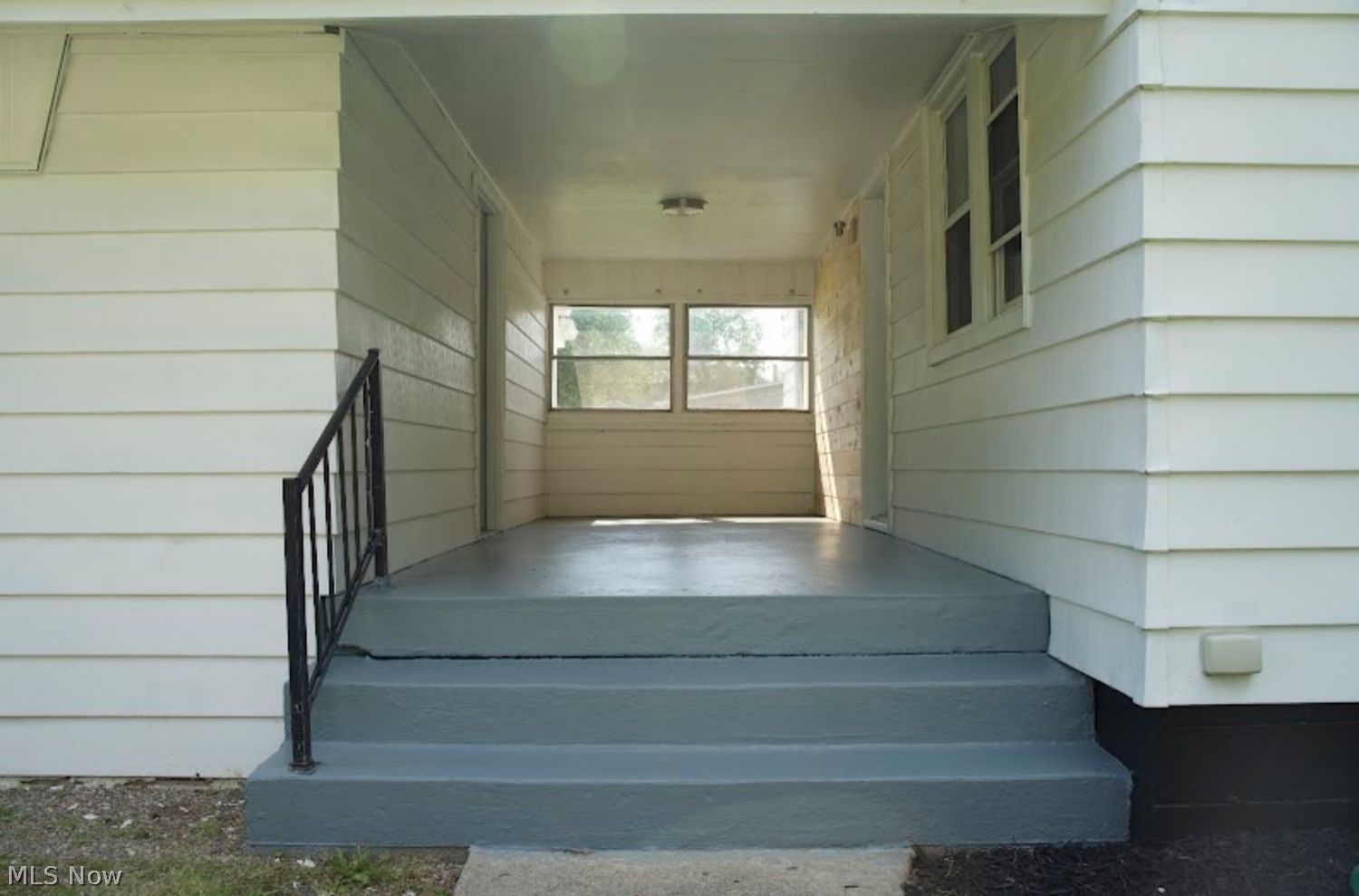 2526 Reeves Road Northeast Warren, OH 44483 - Photo 7 of 24