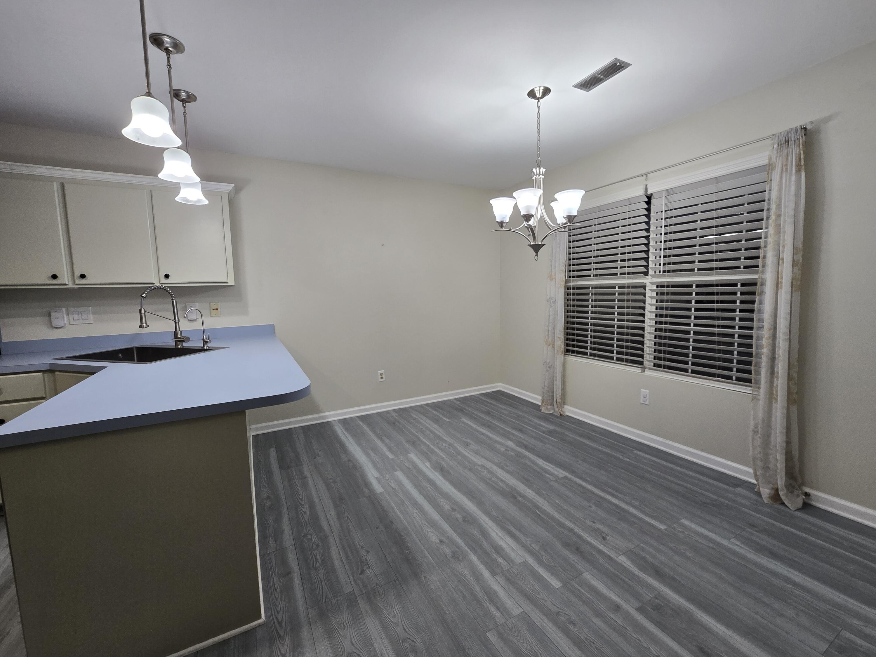 2779 Shadow Lane North Charleston, SC 29406 - Photo 17 of 27 20251023_185926